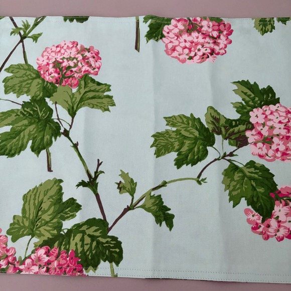 Lauren Ralph Lauren Hydrangea Floral Placemats Set of 4, Cotton 14x9 - Picture 2 of 5